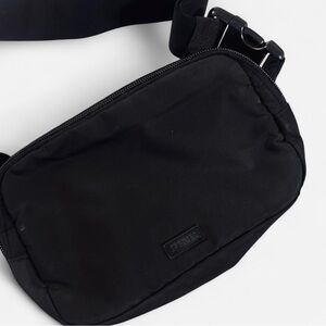 PINK Victoria’s Secret Black Fanny Pack